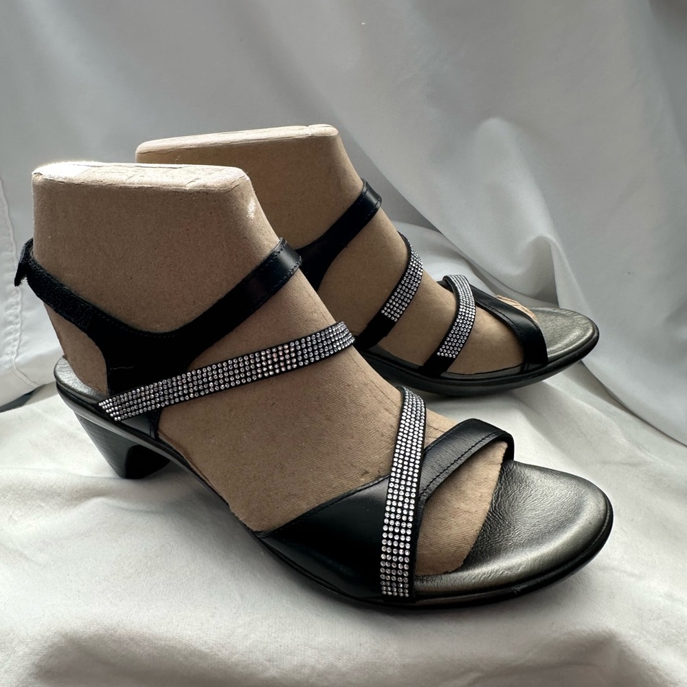 NAOT INNOVATE Black Leather Sandal W/Rhinestones; Euro 38 (US 7-7.5)